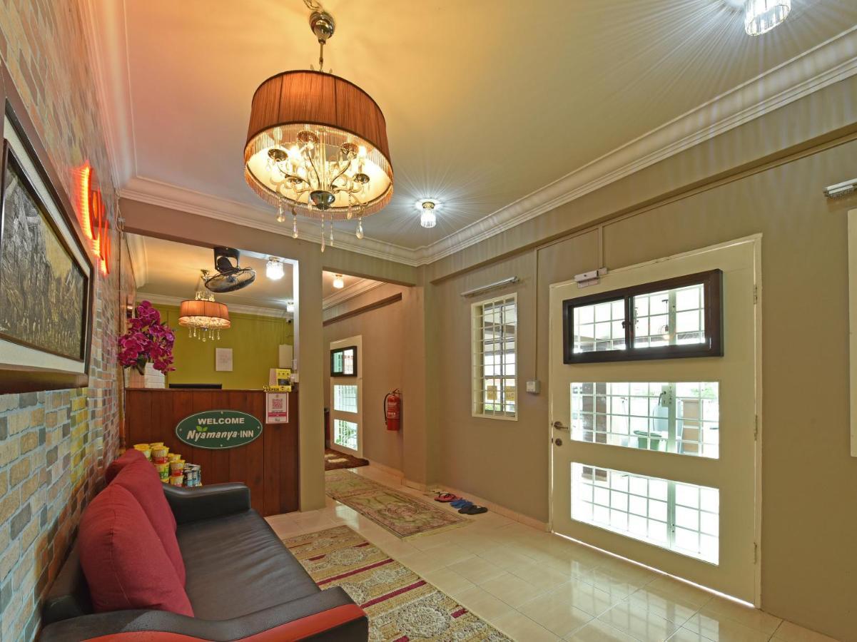 Oyo 90363 Nyamanya Inn Kuantan Eksteriør billede