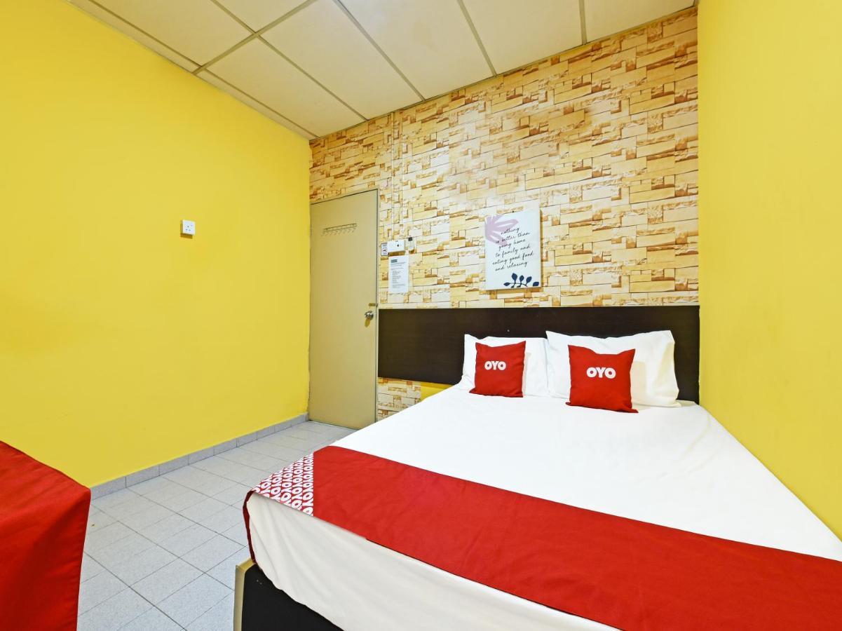Oyo 90363 Nyamanya Inn Kuantan Eksteriør billede