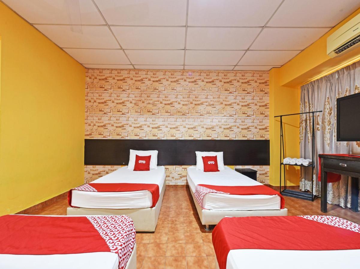 Oyo 90363 Nyamanya Inn Kuantan Eksteriør billede