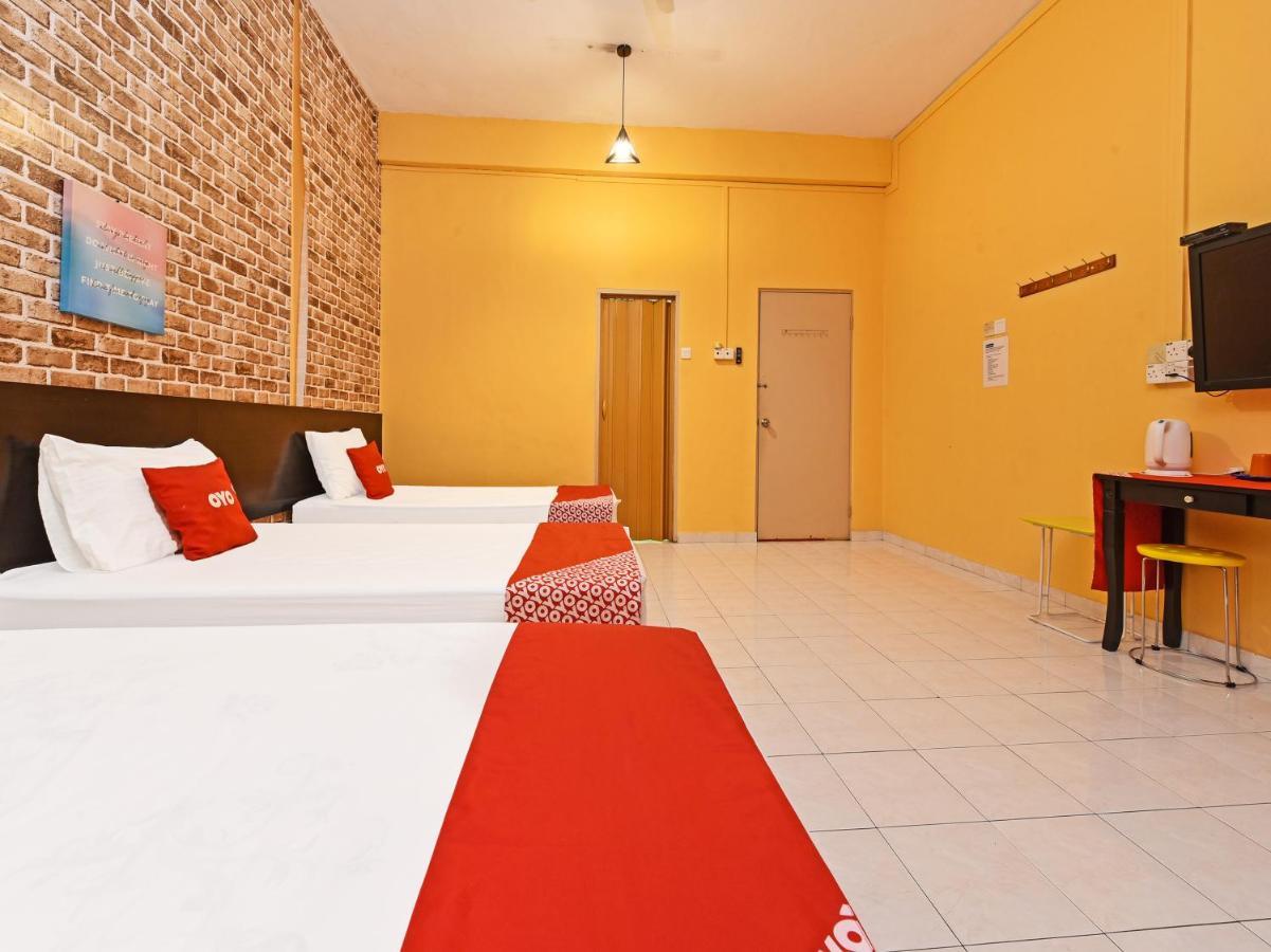 Oyo 90363 Nyamanya Inn Kuantan Eksteriør billede