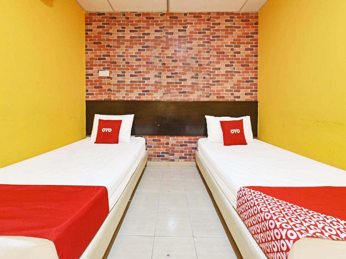 Oyo 90363 Nyamanya Inn Kuantan Eksteriør billede