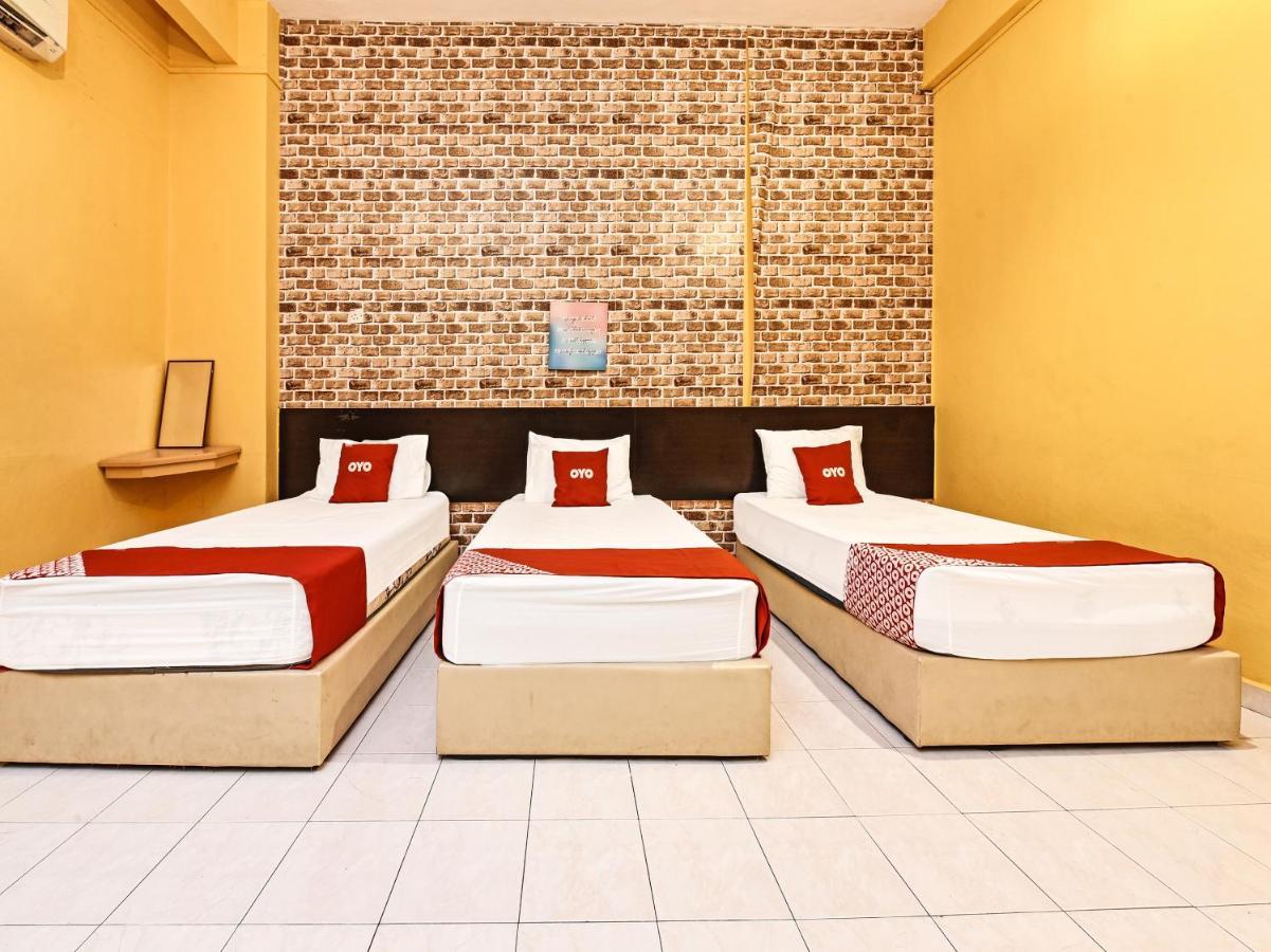 Oyo 90363 Nyamanya Inn Kuantan Eksteriør billede